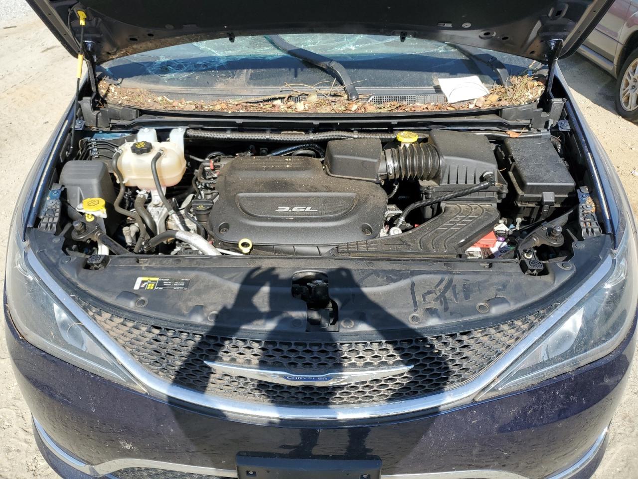 2018 Chrysler Pacifica VIN 2C4RC1BG6JR292016 Copart auction photo, top/roof damage thumbnail 13