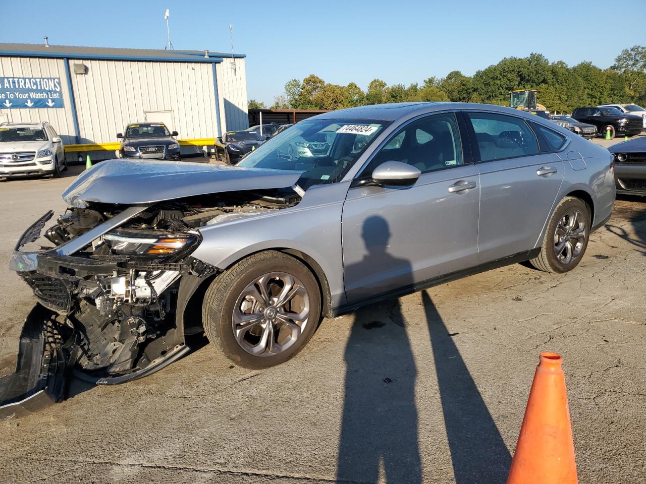 2023 Honda Accord VIN 1HGCY1F3XPA041951