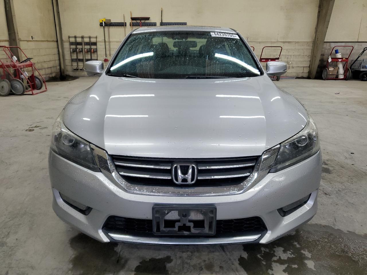 2014 Honda Accord VIN 1HGCR2F88EA126041 Copart auction photo, minor dent/scratches damage thumbnail 5