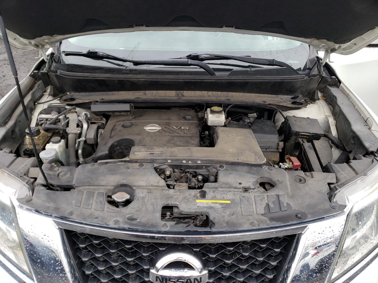 2013 Nissan Pathfinder VIN 5N1AR2MM9DC606660 Copart auction photo, front end / minor dent/scratches damage thumbnail 12