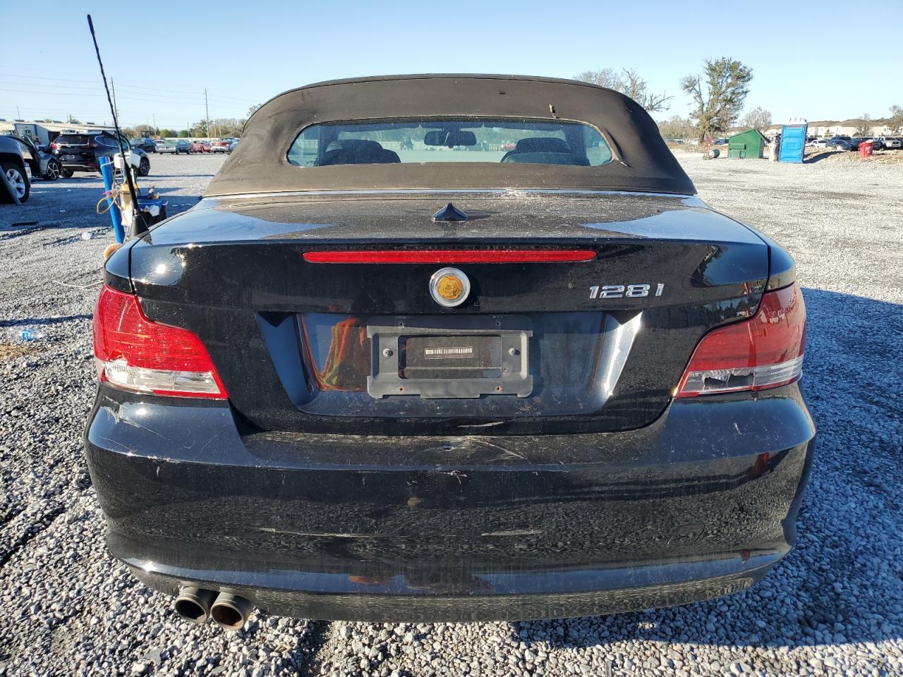2010 BMW 1er VIN WBAUL7C53AVJ77720 Copart auction photo, rear end / undercarriage damage thumbnail 6