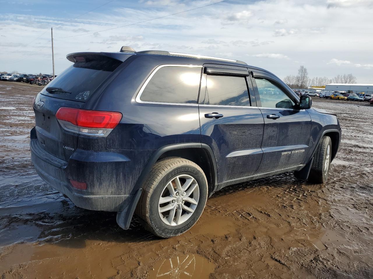 2017 Jeep Grand Cherokee VIN 1C4RJFAG9HC810028 Copart auction photo, front end / minor dent/scratches damage thumbnail 3