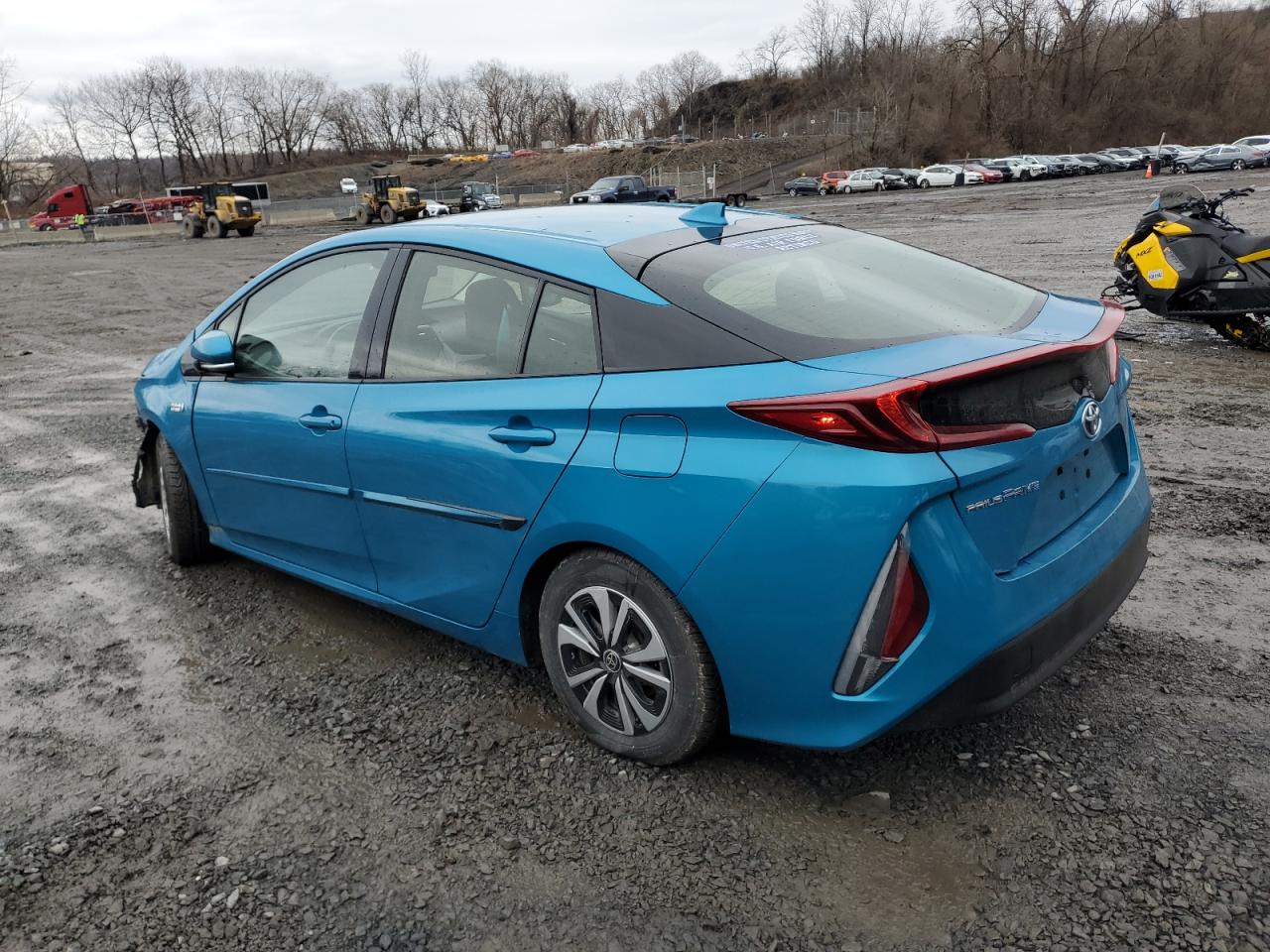 2017 Toyota Prius VIN JTDKARFP1H3043965 Copart auction photo, front end / minor dent/scratches damage thumbnail 2