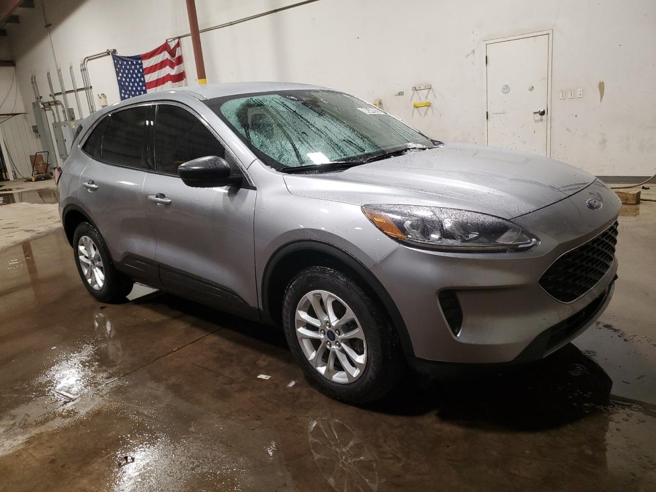 2022 Ford Escape VIN 1FMCU9BZ5NUA61938 Copart auction photo, normal wear damage thumbnail 4