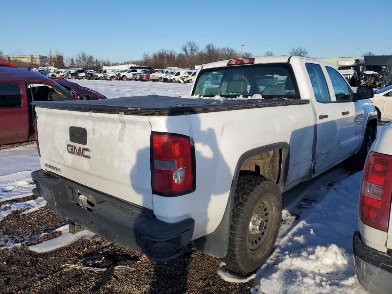 2015 GMC Sierra VIN 1GTV2TEC9FZ256601 Copart auction photo, side damage thumbnail 3