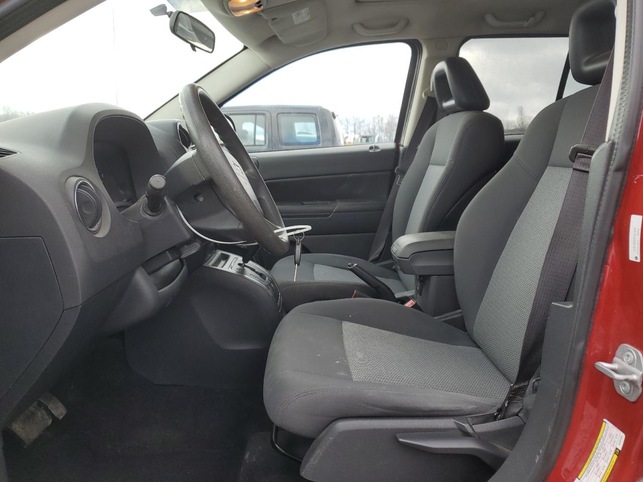 2009 Jeep Compass VIN 1J4FF47B09D107525 Copart auction photo, side damage thumbnail 7