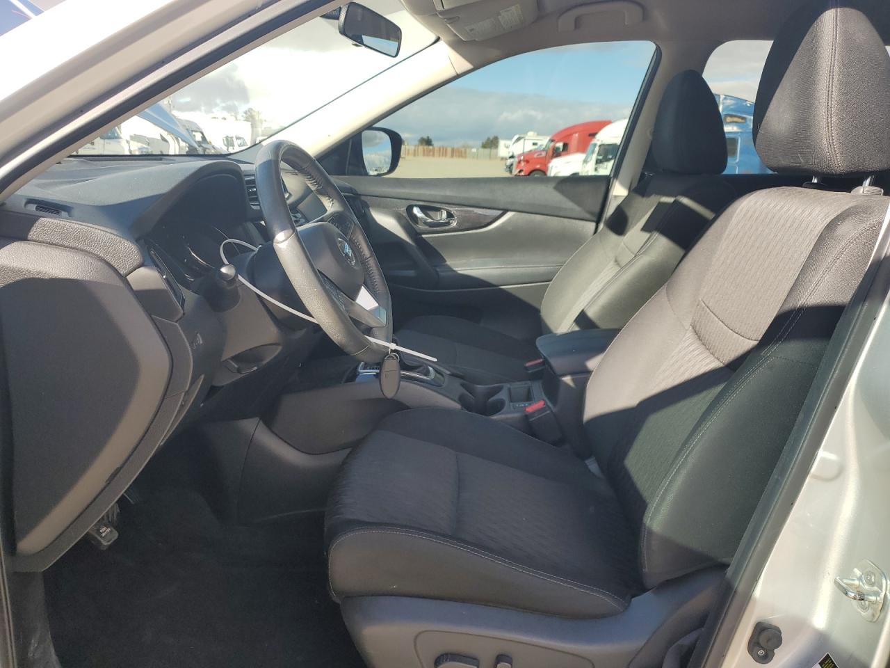 2018 Nissan Rogue VIN KNMAT2MTXJP565568 Copart auction photo, front end damage thumbnail 7