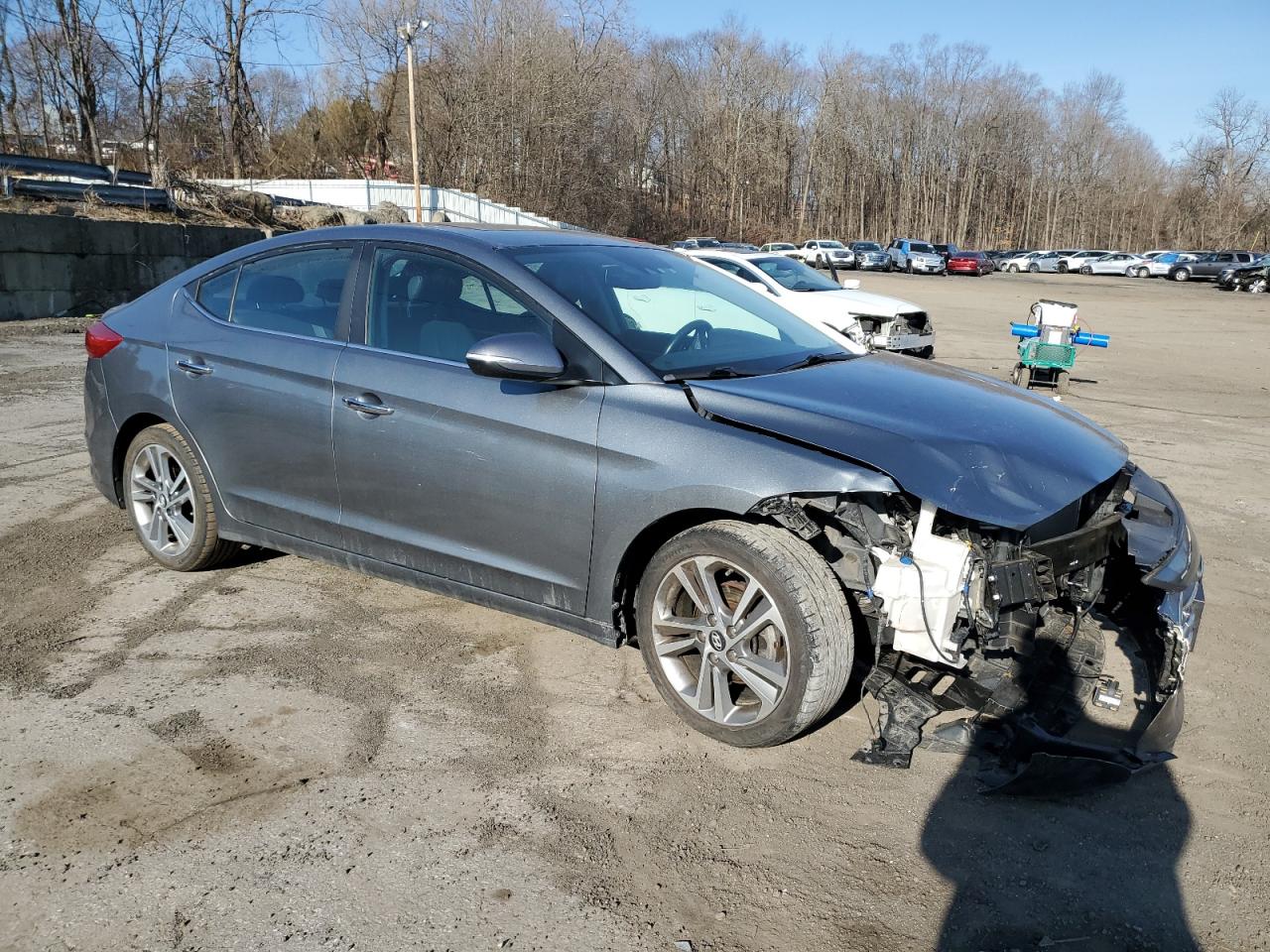 2017 Hyundai Elantra VIN KMHD84LF8HU223808 Copart auction photo, front end / minor dent/scratches damage thumbnail 4