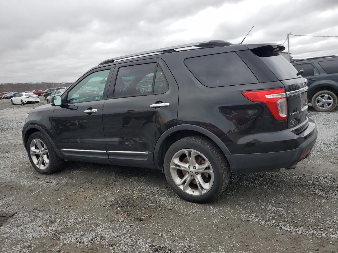 2015 Ford Explorer VIN 1FM5K8F86FGB91060 Copart auction photo, side damage thumbnail 2