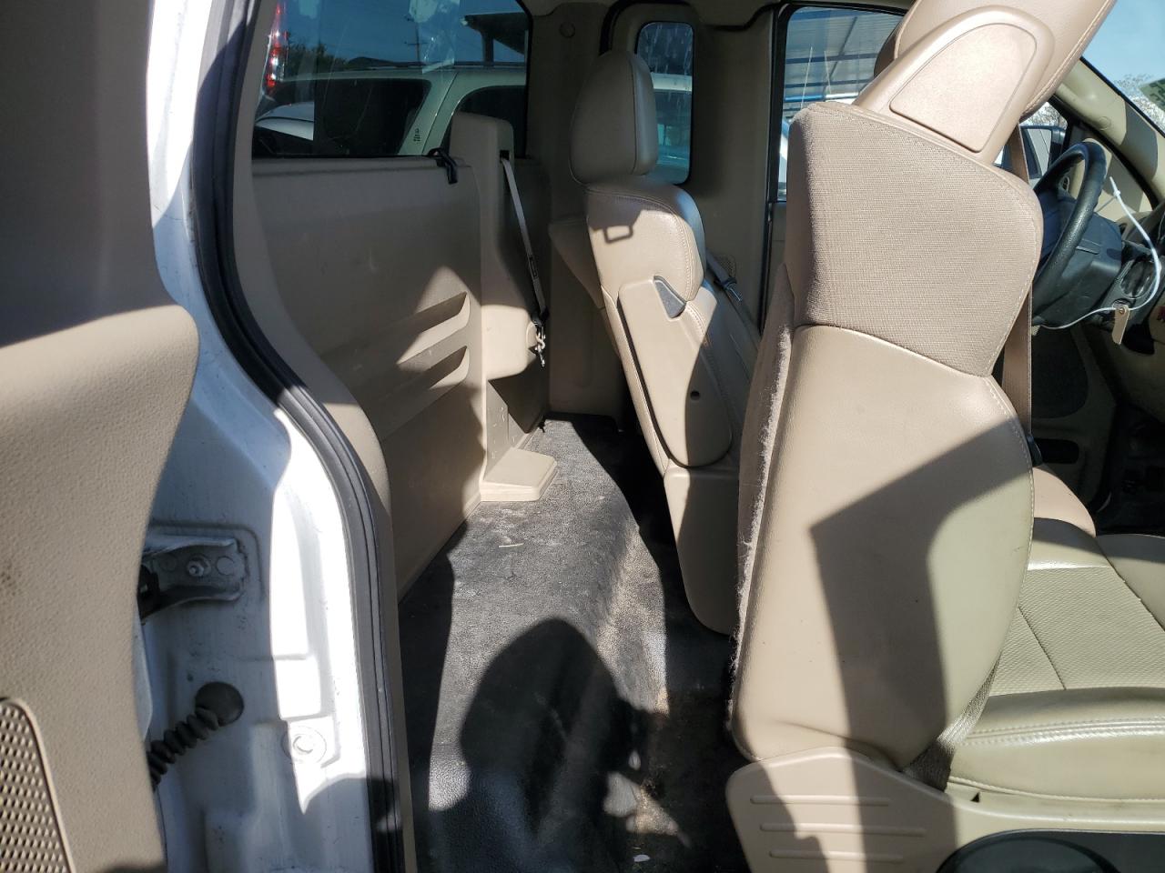 2007 Ford F-150 VIN 1FTRF12W17KC85884 Copart auction photo, minor dent/scratches damage thumbnail 10