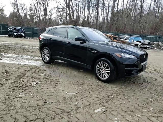 2019 Jaguar F-Pace VIN SADCK2FX7KA366367 Copart auction photo, vandalism / minor dent/scratches damage thumbnail 14