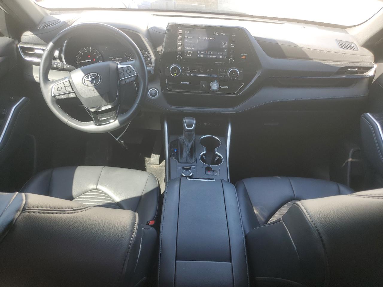 2021 Toyota Highlander VIN 5TDLZRBH2MS063808 Copart auction photo, side / hail damage thumbnail 8