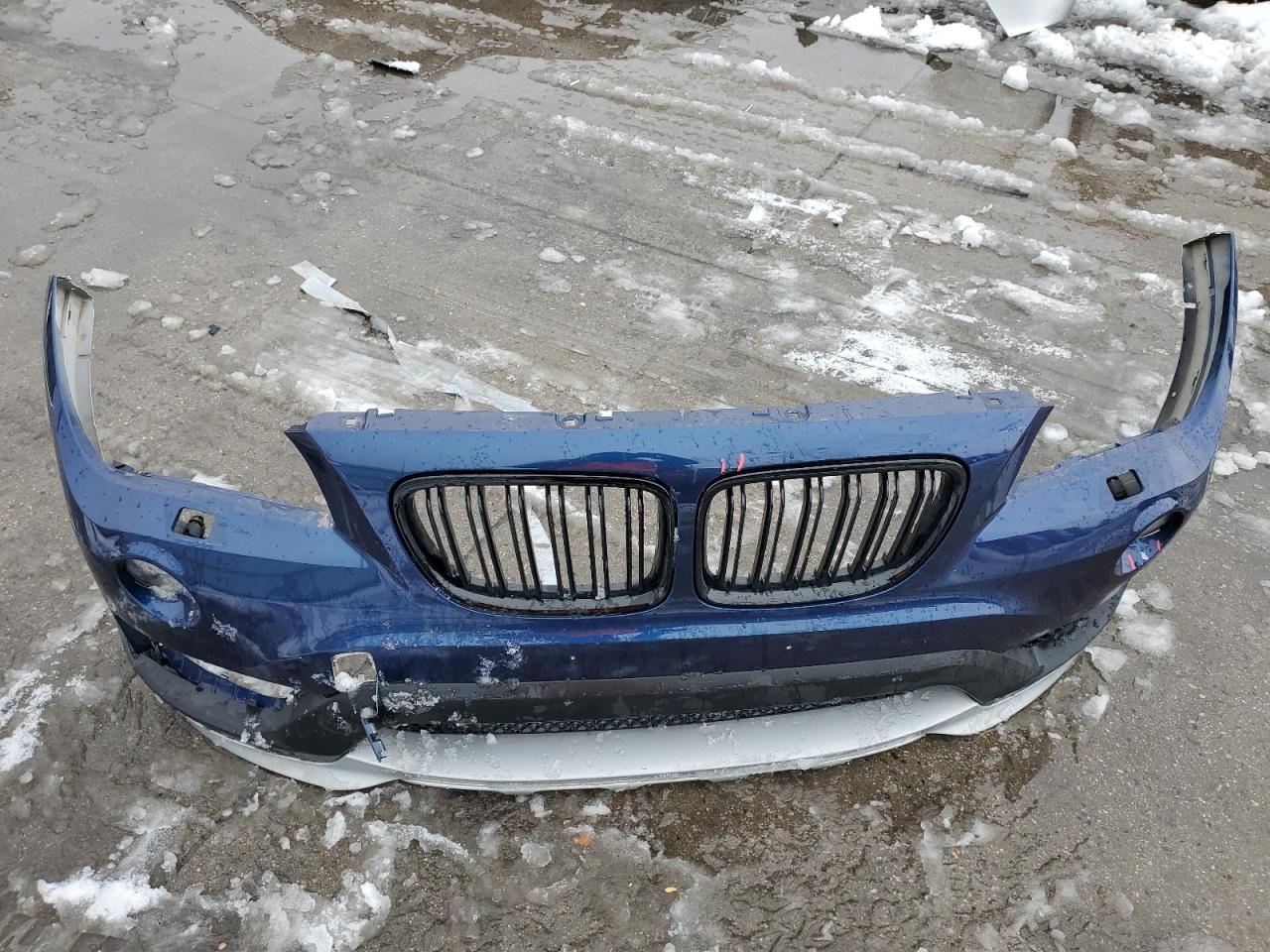 2015 BMW X1 VIN WBAVL1C58FVY39655 Copart auction photo, front end damage thumbnail 13
