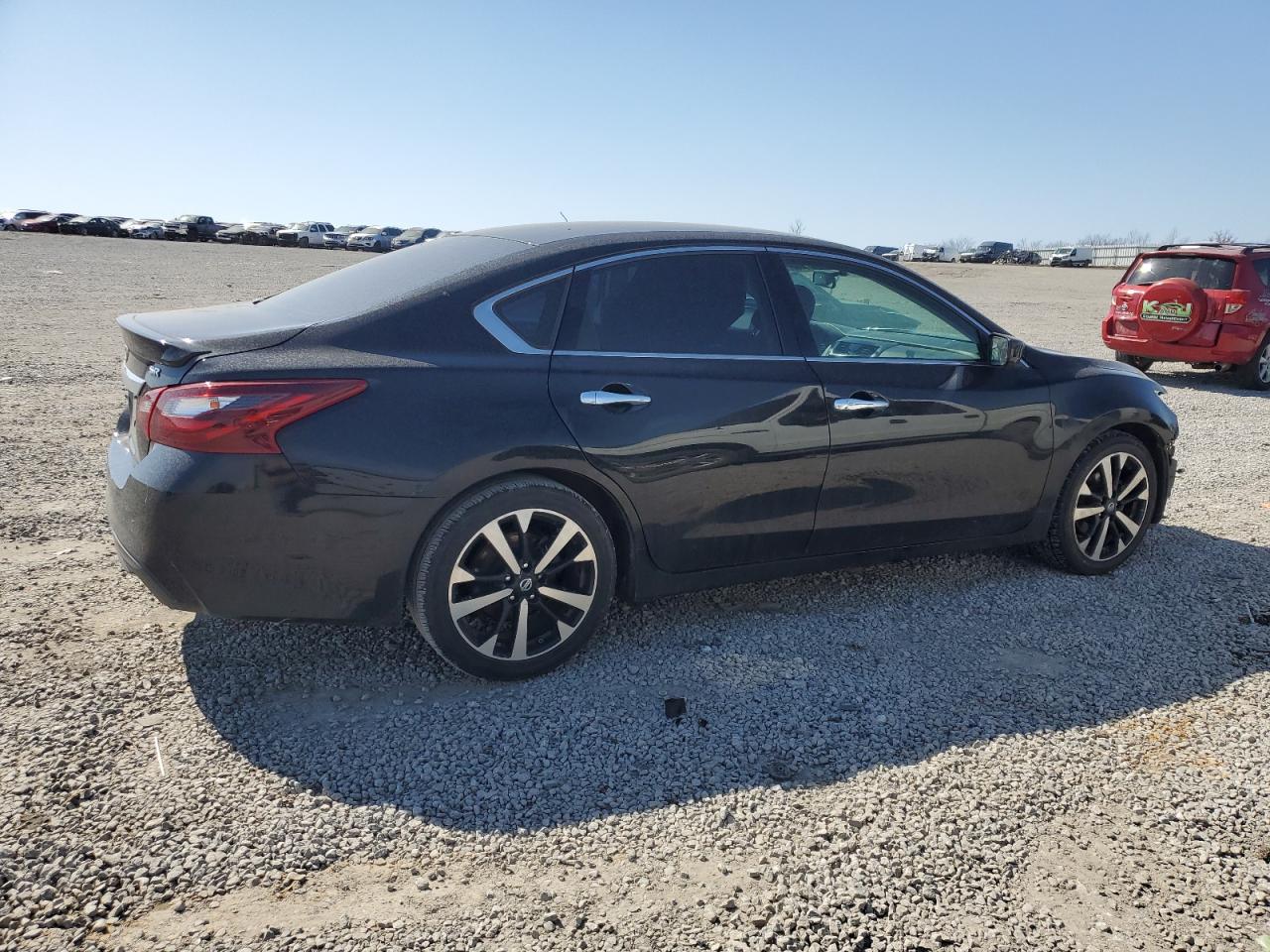2018 Nissan Altima VIN 1N4AL3AP4JC177889 Copart auction photo, front end damage thumbnail 3