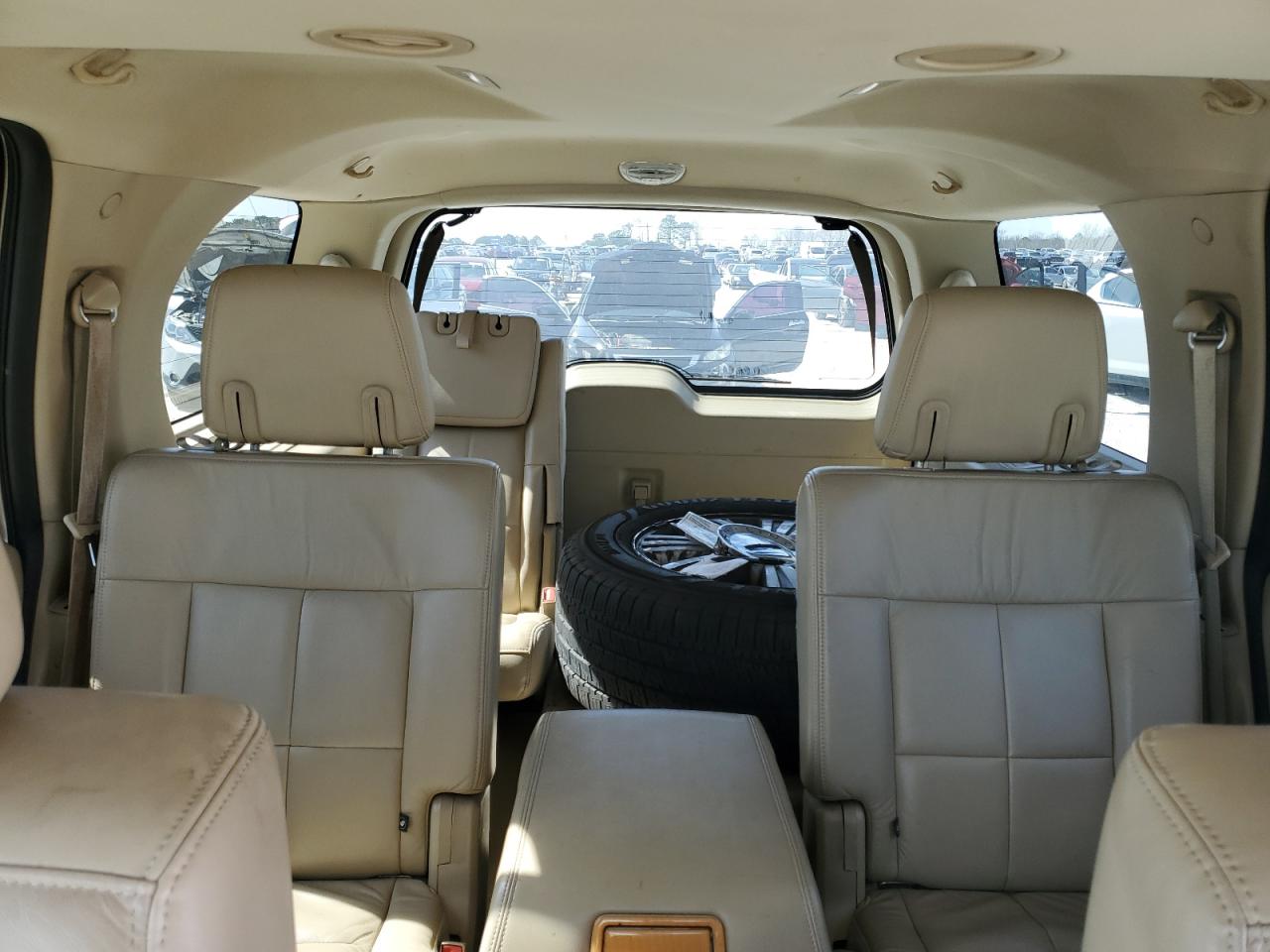 2007 Lincoln Navigator VIN 5LMFU27577LJ03588 Copart auction photo, side / rear end damage thumbnail 10