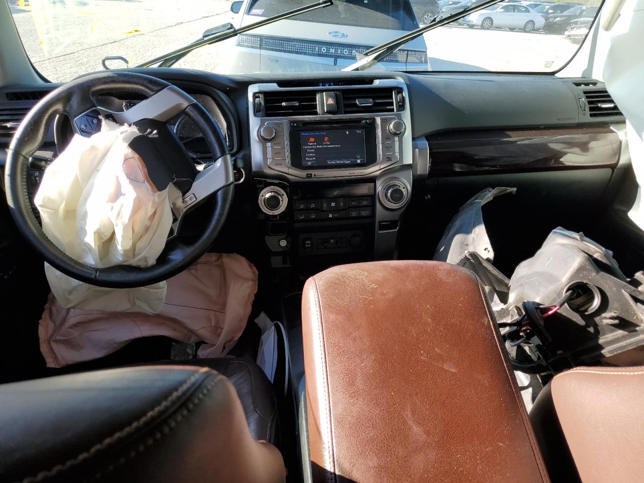 2017 Toyota 4Runner VIN JTEBU5JR7H5425961 Copart auction photo, front end damage thumbnail 8