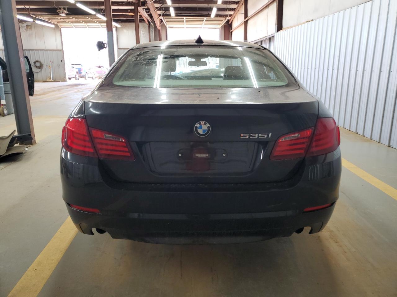 2013 BMW 5er VIN WBAFR7C59DC817646 Copart auction photo, front end / minor dent/scratches damage thumbnail 6