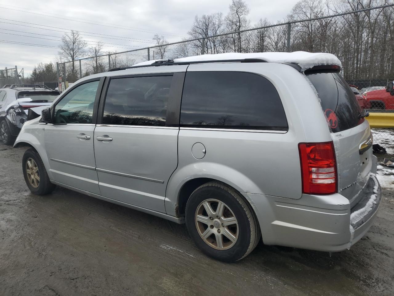 2010 Chrysler Town & Country VIN 2A4RR8D10AR376939 Copart auction photo, front end damage thumbnail 2