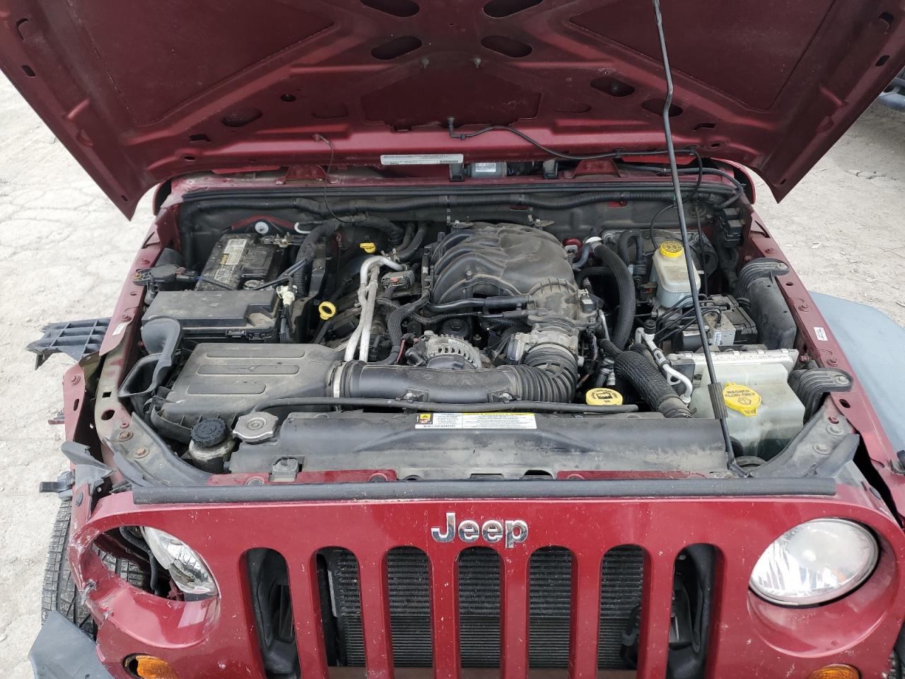 2012 Jeep Wrangler VIN 1C4BJWDG3CL178567 Copart auction photo, front end / minor dent/scratches damage thumbnail 12