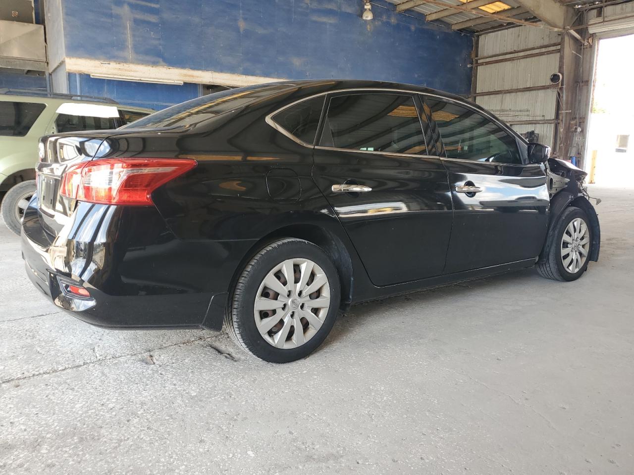 2018 Nissan Sentra VIN 3N1AB7AP9JY305851 Copart auction photo, front end damage thumbnail 3