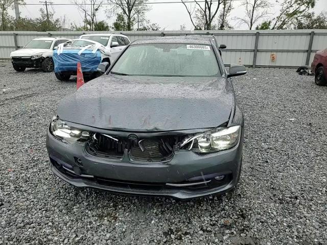 2017 BMW 3er VIN WBA8D9G54HNU58424 Copart auction photo, front end / rear end damage thumbnail 10