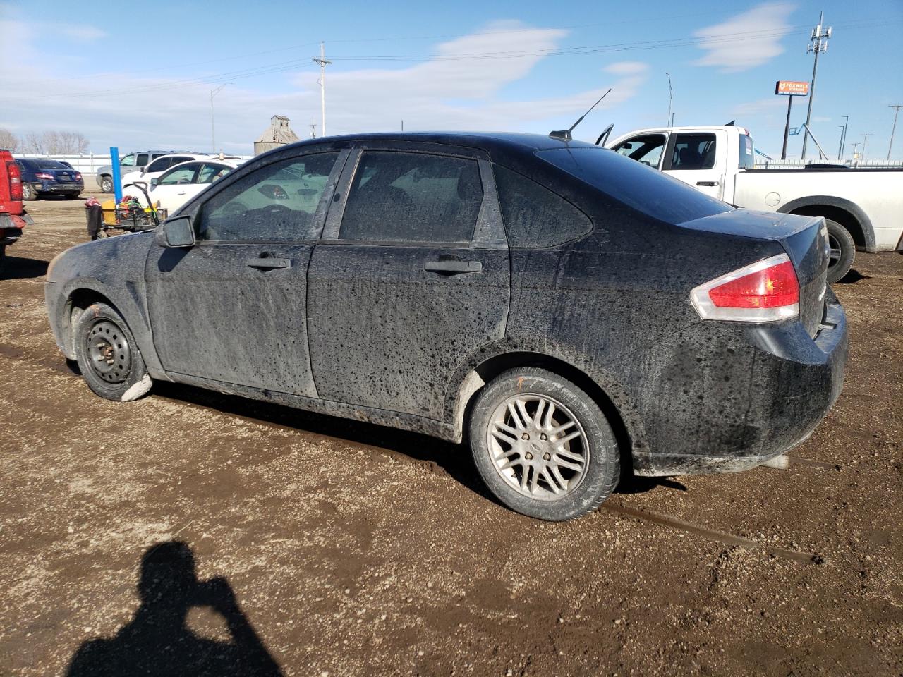 2011 Ford Focus VIN 1FAHP3FN0BW165846 Copart auction photo, front end damage thumbnail 2