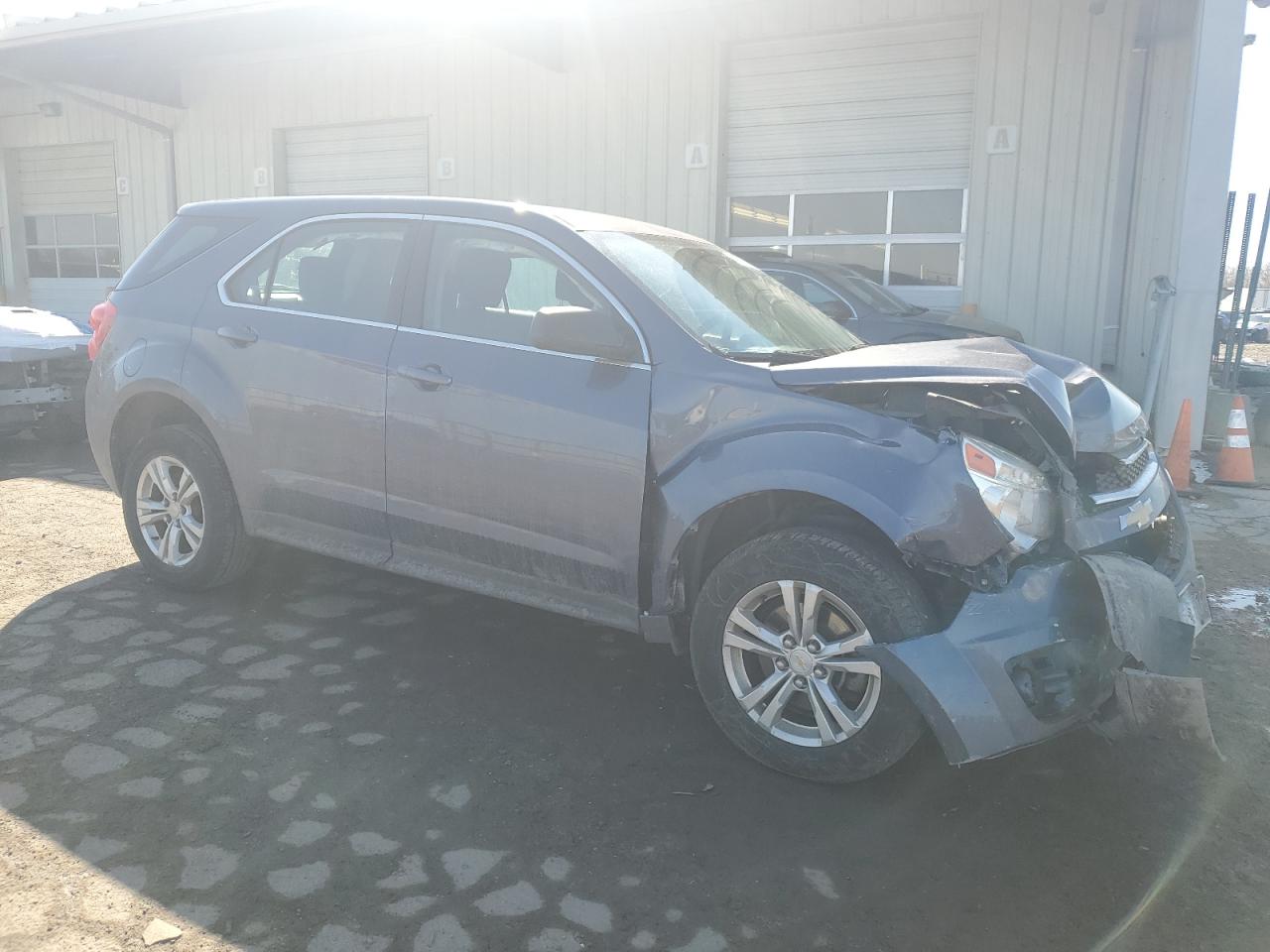 2013 Chevrolet Equinox VIN 2GNALBEK2D6397989 Copart auction photo, front end damage thumbnail 4