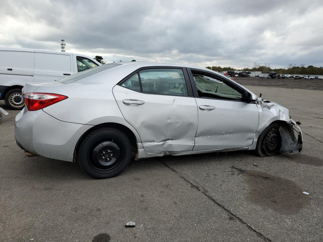 2015 Toyota Corolla VIN 2T1BURHE0FC269759 Copart auction photo, side / top/roof damage thumbnail 3