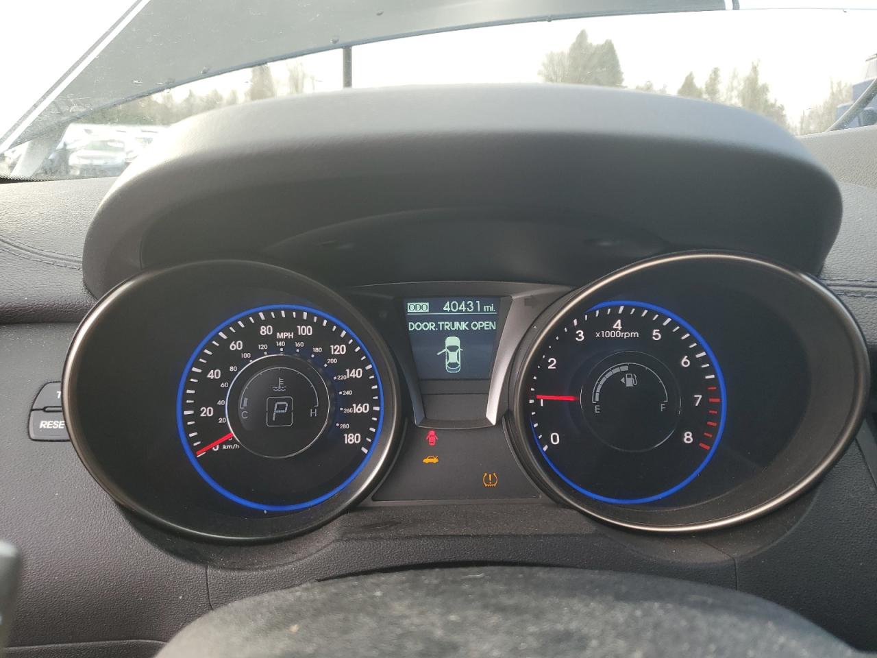 2015 Hyundai Genesis VIN KMHHU6KJ1FU125795 Copart auction photo, rear end damage thumbnail 9