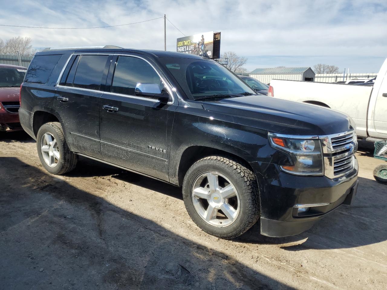 2017 Chevrolet Tahoe VIN 1GNSKCKC4HR293525 Copart auction photo, front end / side damage thumbnail 4