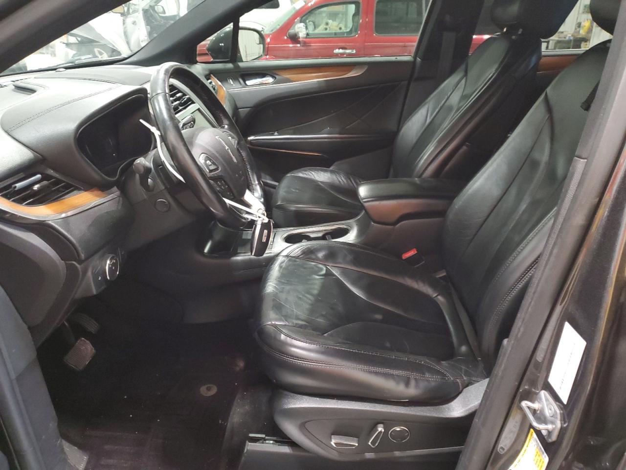 2018 Lincoln MKC VIN 5LMCJ2D97JUL07666 Copart auction photo, front end / side damage thumbnail 7