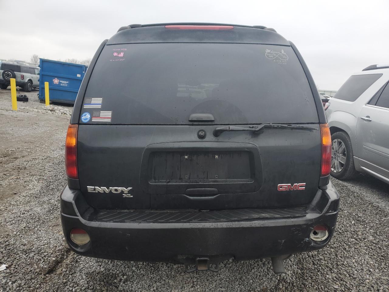 2005 GMC Envoy VIN 1GKET16M656100108 Copart auction photo, side damage thumbnail 6