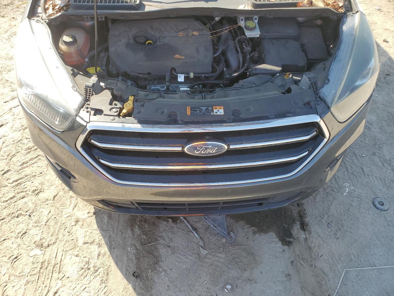 2017 Ford Escape VIN 1FMCU0GD0HUD15844 Copart auction photo, minor dent/scratches damage thumbnail 12