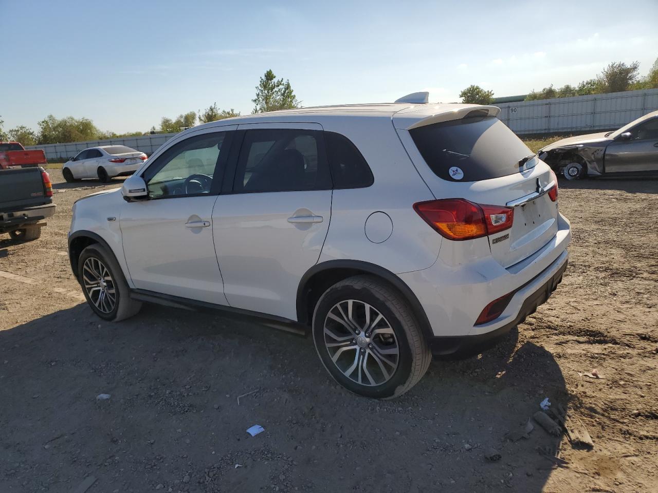 2018 Mitsubishi Outlander VIN JA4AP3AU9JU018004 Copart auction photo, front end damage thumbnail 2