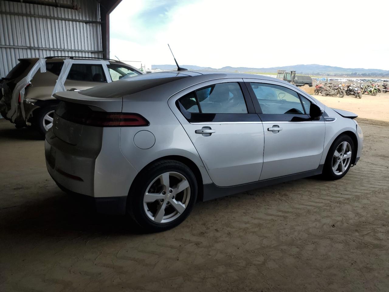 2013 Chevrolet Volt VIN 1G1RE6E45DU144898 Copart auction photo, front end / side damage thumbnail 3