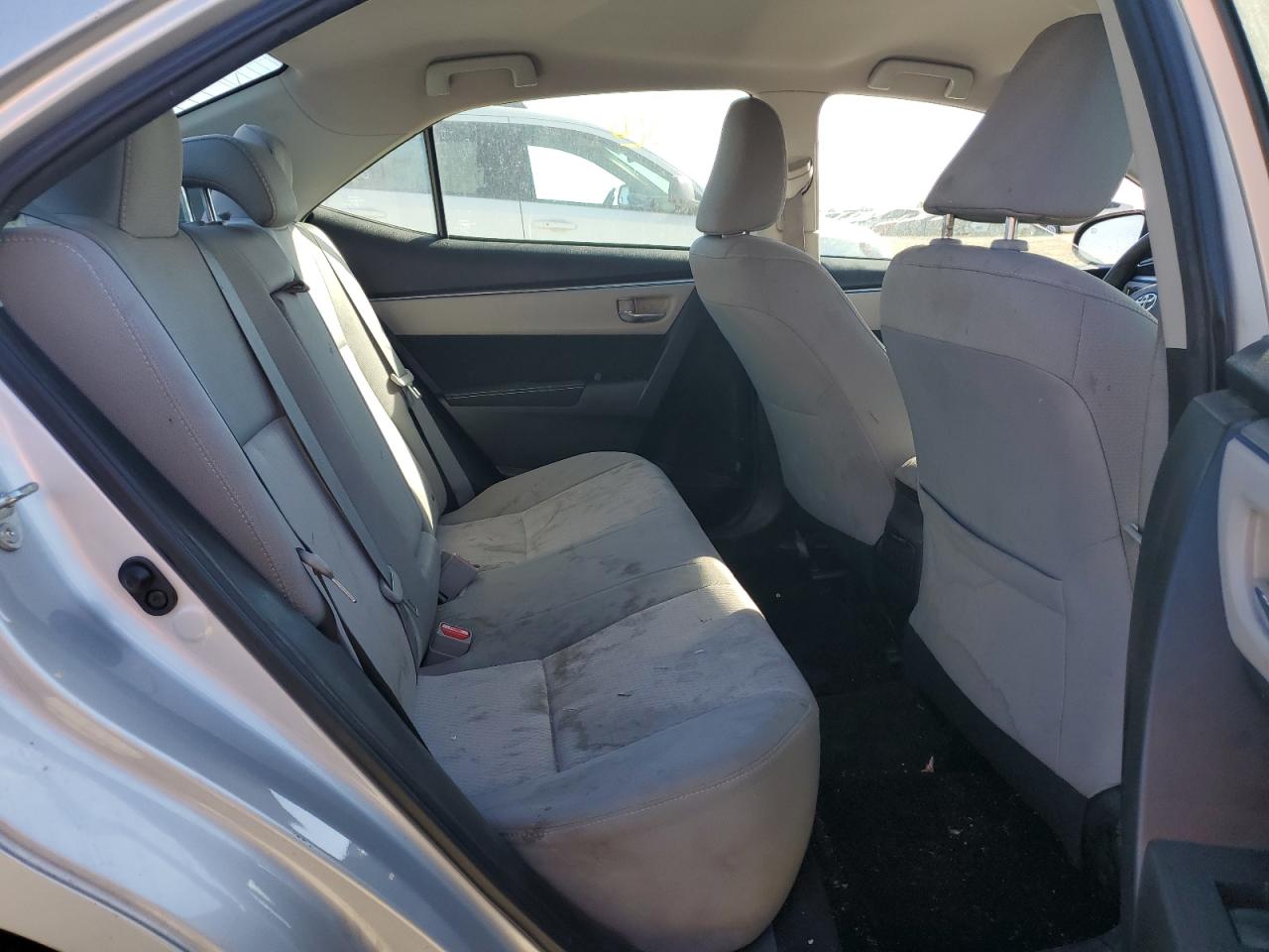 2015 Toyota Corolla VIN 5YFBURHEXFP261944 Copart auction photo, front end / side damage thumbnail 10