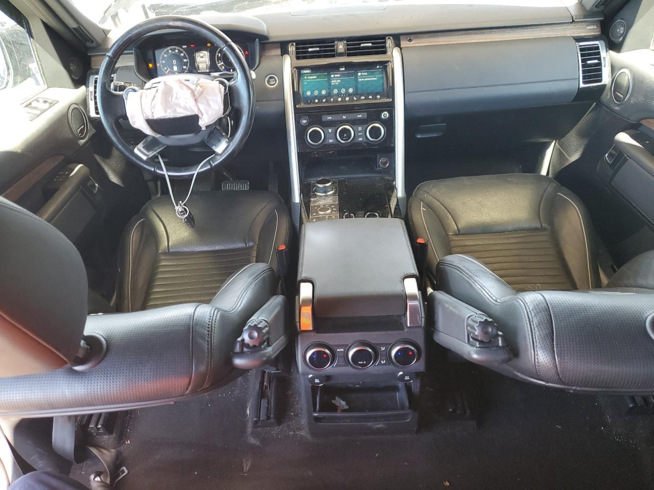 2018 Land Rover Discovery VIN SALRR2RVXJA066597 Copart auction photo, front end / minor dent/scratches damage thumbnail 8