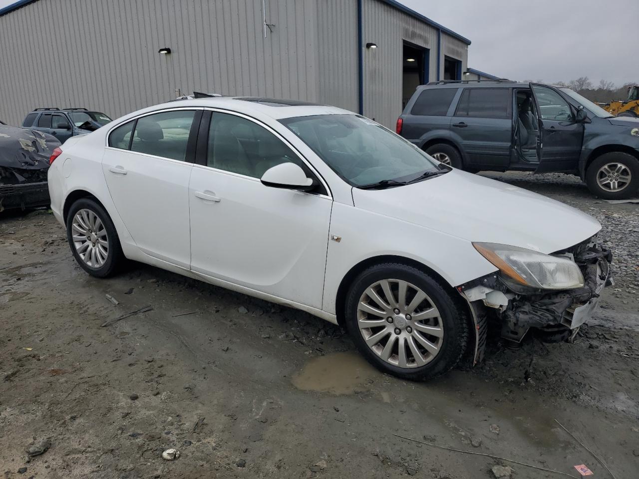 2011 Buick Regal VIN W04GX5GV9B1092399 Copart auction photo, front end damage thumbnail 4