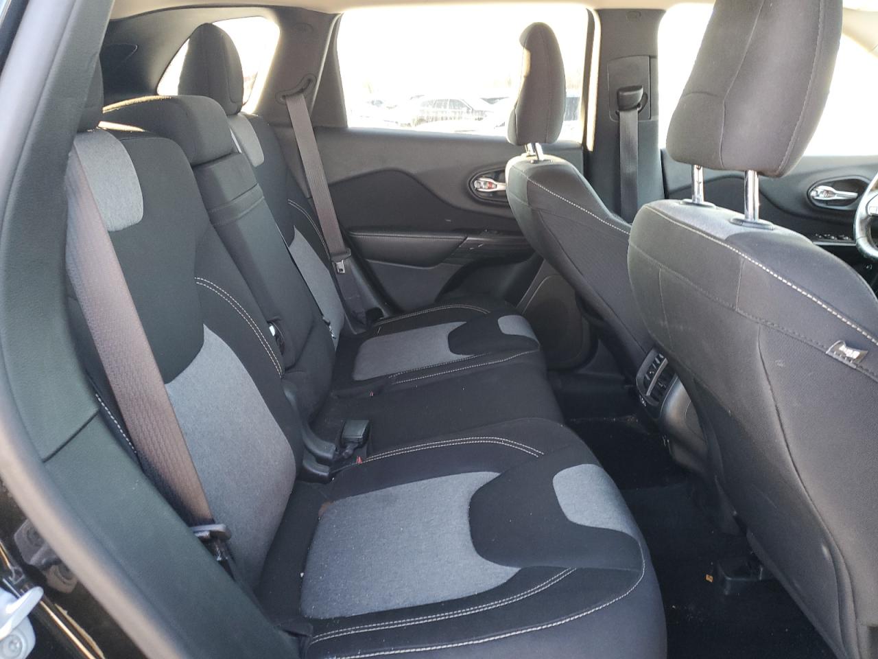 2014 Jeep Grand Cherokee VIN 1C4PJMCS1EW124976 Copart auction photo, front end / minor dent/scratches damage thumbnail 11