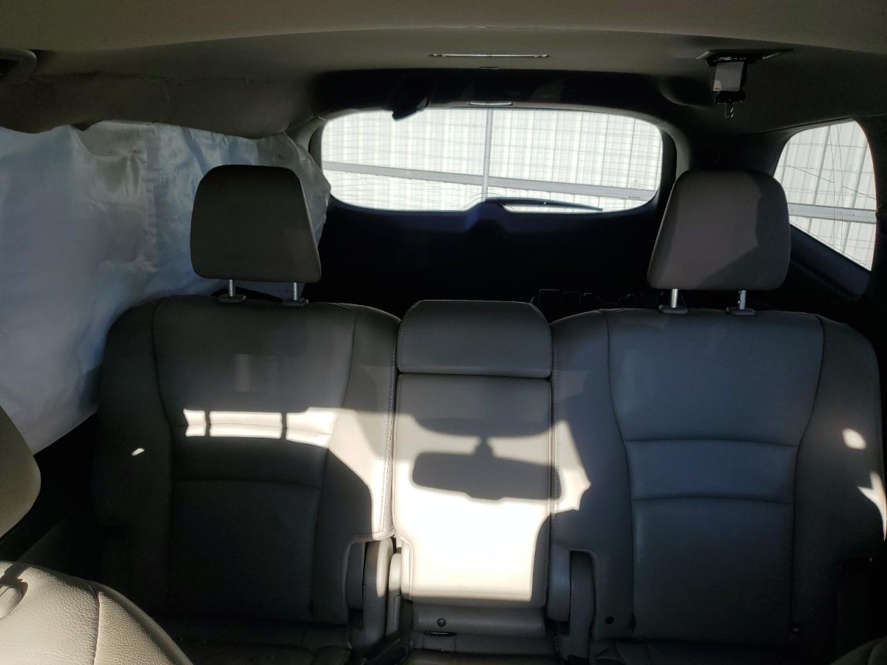 2016 Honda Pilot VIN 5FNYF5H70GB024908 Copart auction photo, undercarriage / minor dent/scratches damage thumbnail 10