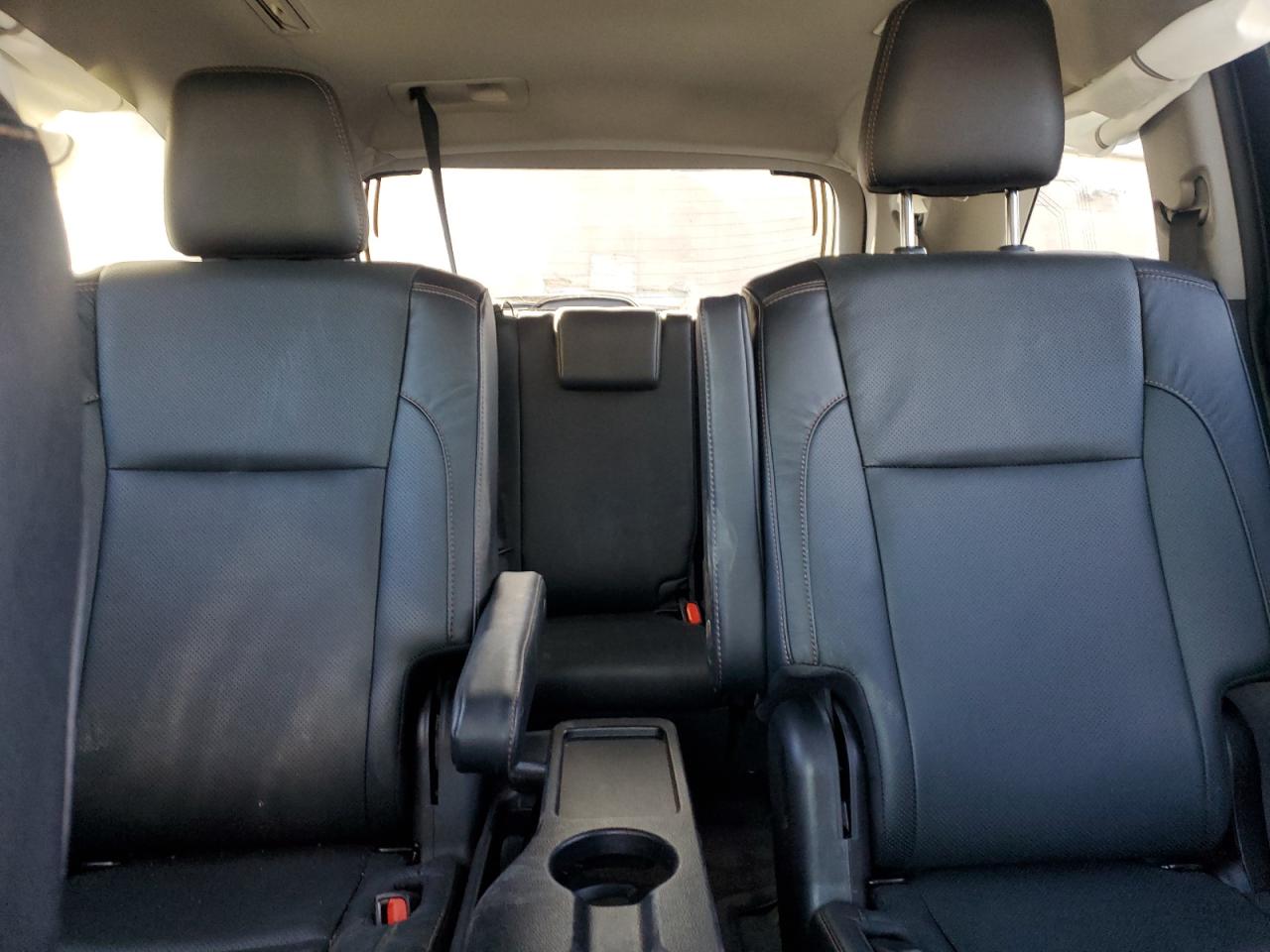 2019 Toyota Highlander VIN 5TDYZRFH6KS354468 Copart auction photo, front end / side damage thumbnail 10