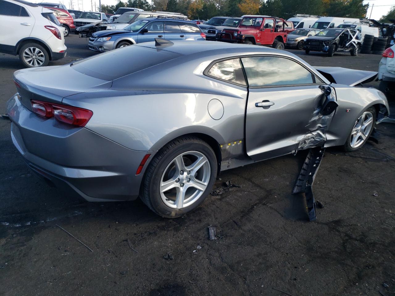 2019 Chevrolet Camaro VIN 1G1FD1RS5K0143529 Copart auction photo, front end / side damage thumbnail 3
