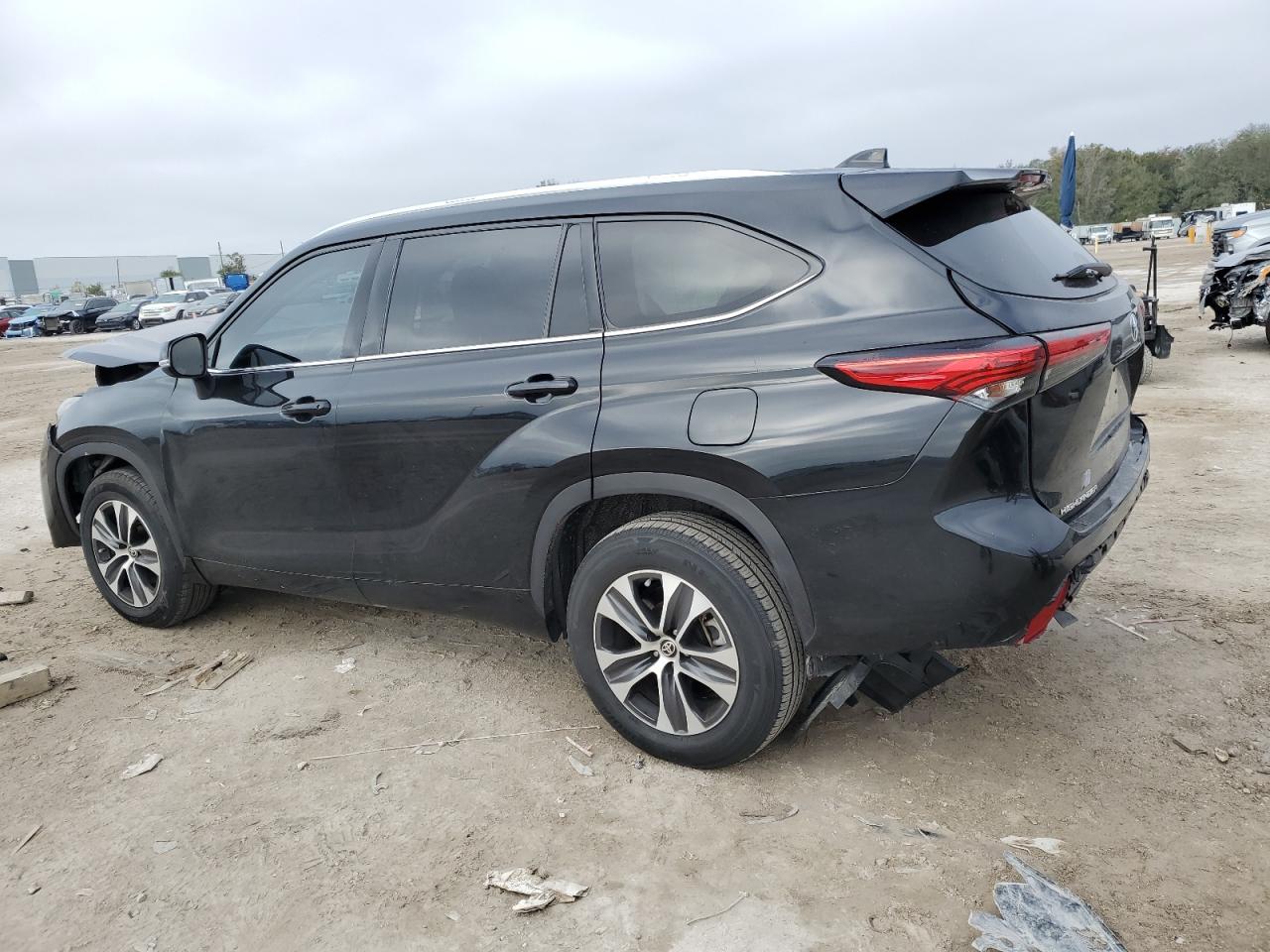 2021 Toyota Highlander VIN 5TDGZRAH4MS523053 Copart auction photo, all over damage thumbnail 2