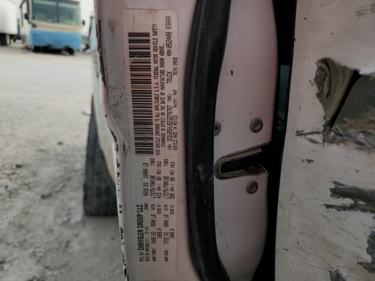 2014 RAM 2500 VIN 3C6UR5HJ6EG279787 Copart auction photo, side damage thumbnail 13