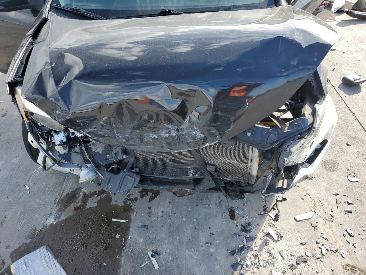2014 Toyota Corolla VIN 2T1BURHE8EC001069 Copart auction photo, front end / minor dent/scratches damage thumbnail 12