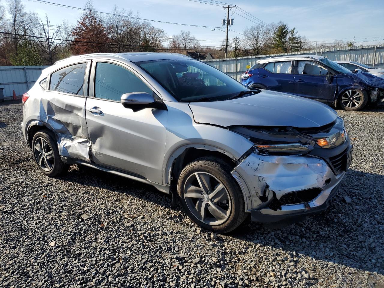 2022 Honda HR-V VIN 3CZRU6H57NM768040 Copart auction photo, side / front end damage thumbnail 4
