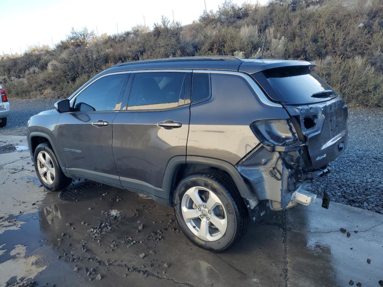 2018 Jeep Compass VIN 3C4NJDBB8JT501389 Copart auction photo, rear end damage thumbnail 2