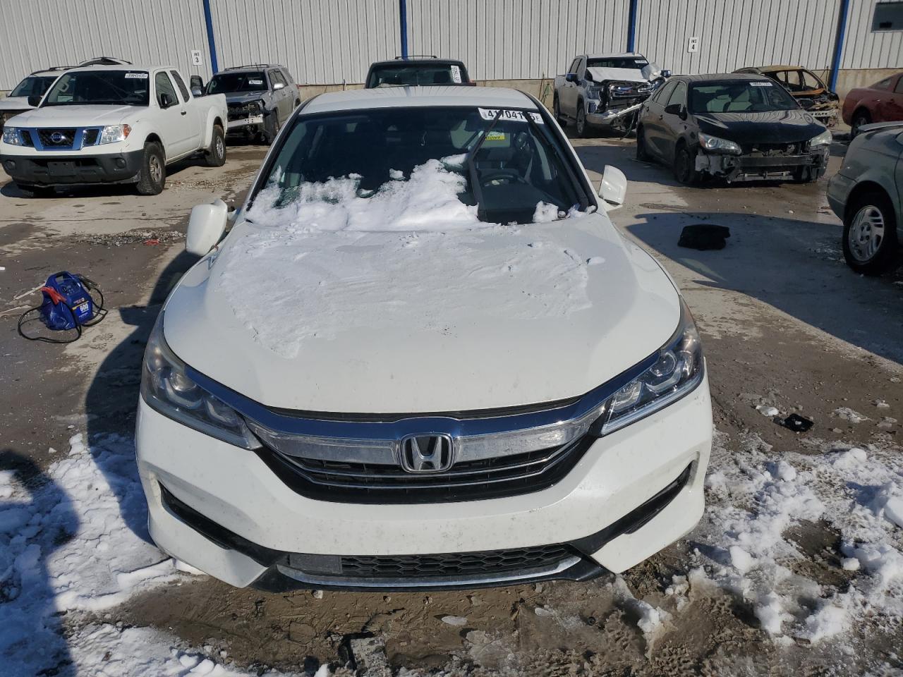 2017 Honda Accord VIN JHMCR6F35HC010989 Copart auction photo, side / rear end damage thumbnail 5