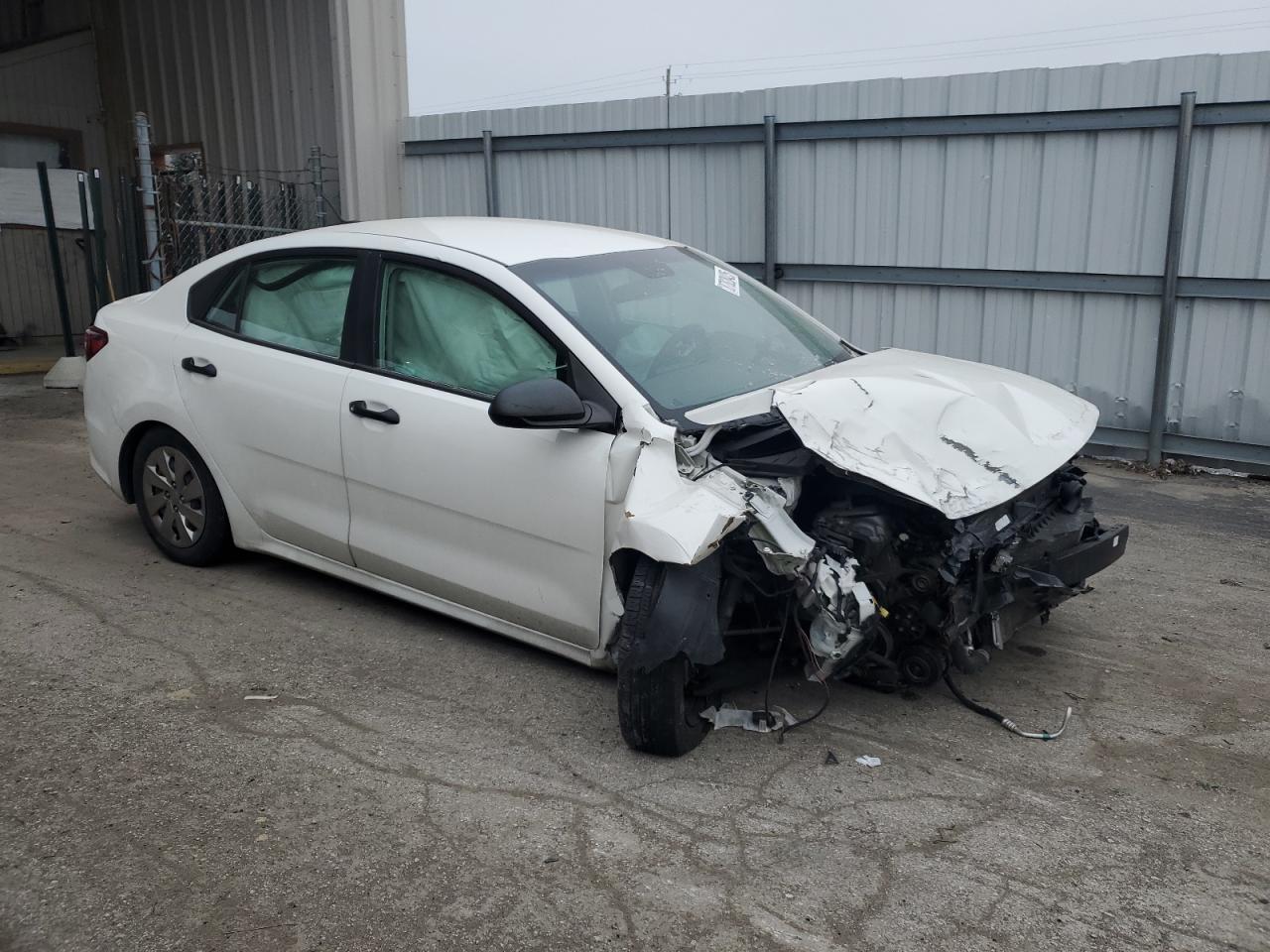 2018 KIA Rio VIN 3KPA24AB9JE069414 Copart auction photo, front end / side damage thumbnail 4