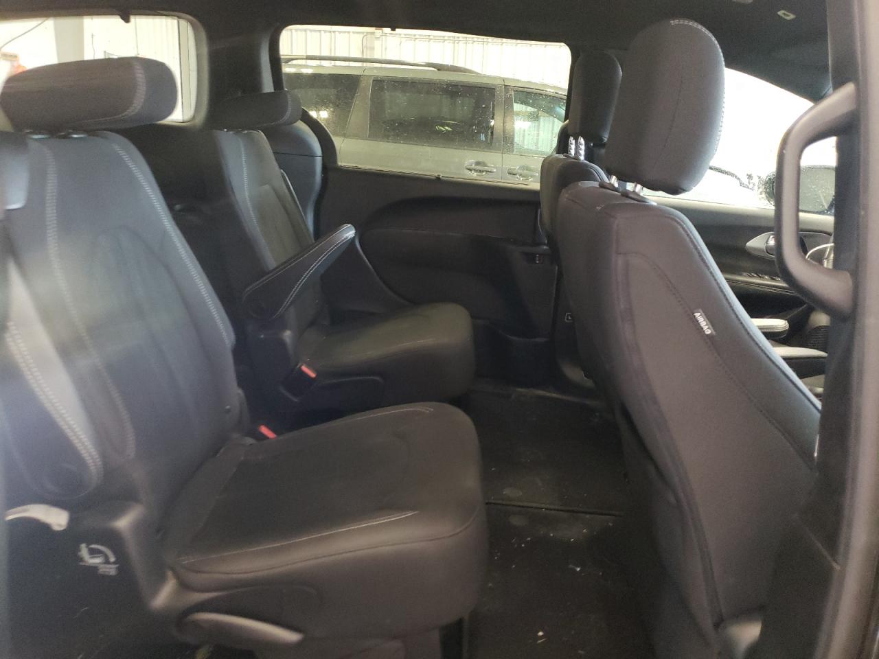 2019 Chrysler Pacifica VIN 2C4RC1FG8KR638739 Copart auction photo, side damage thumbnail 11